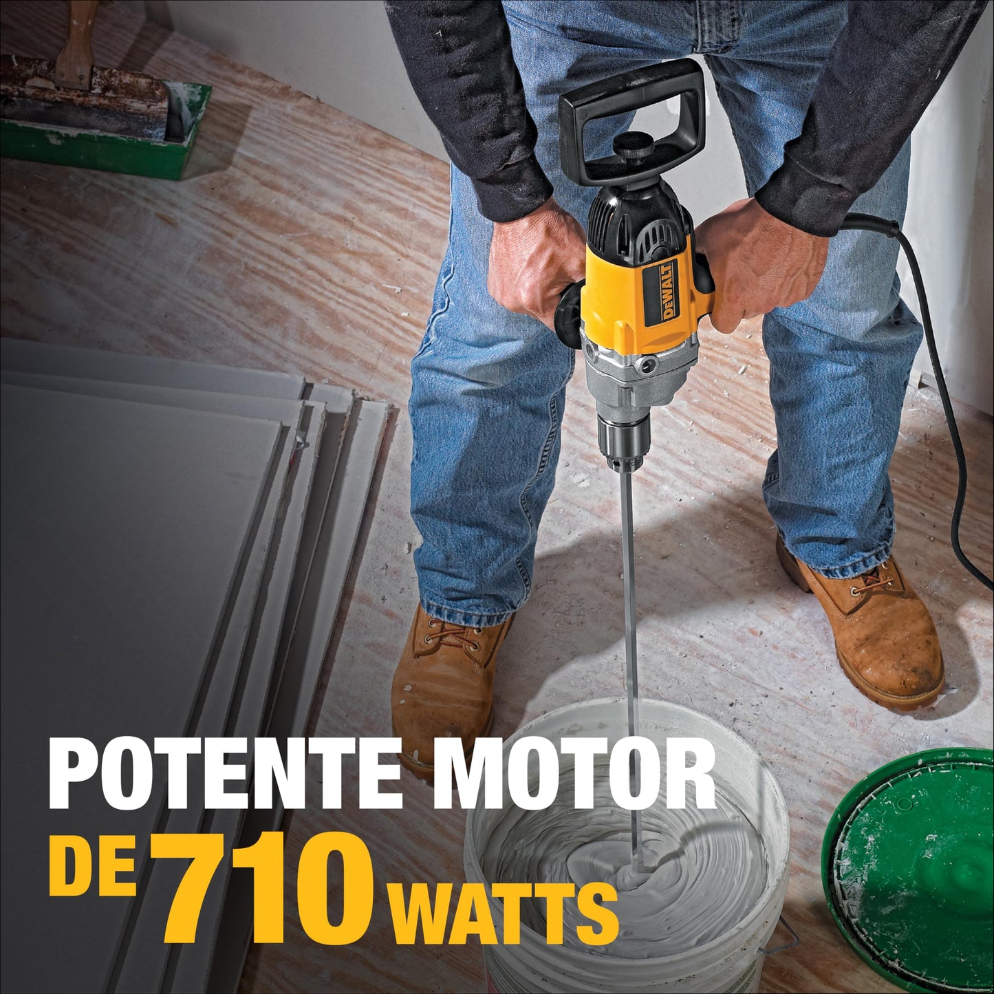 DEWALT Taladro eléctrico 9.0Amp, 1/2" (13mm), 710W, velocidad variable, mango lateral, ideal para mezclas y perforaciones grandes (DW130V)