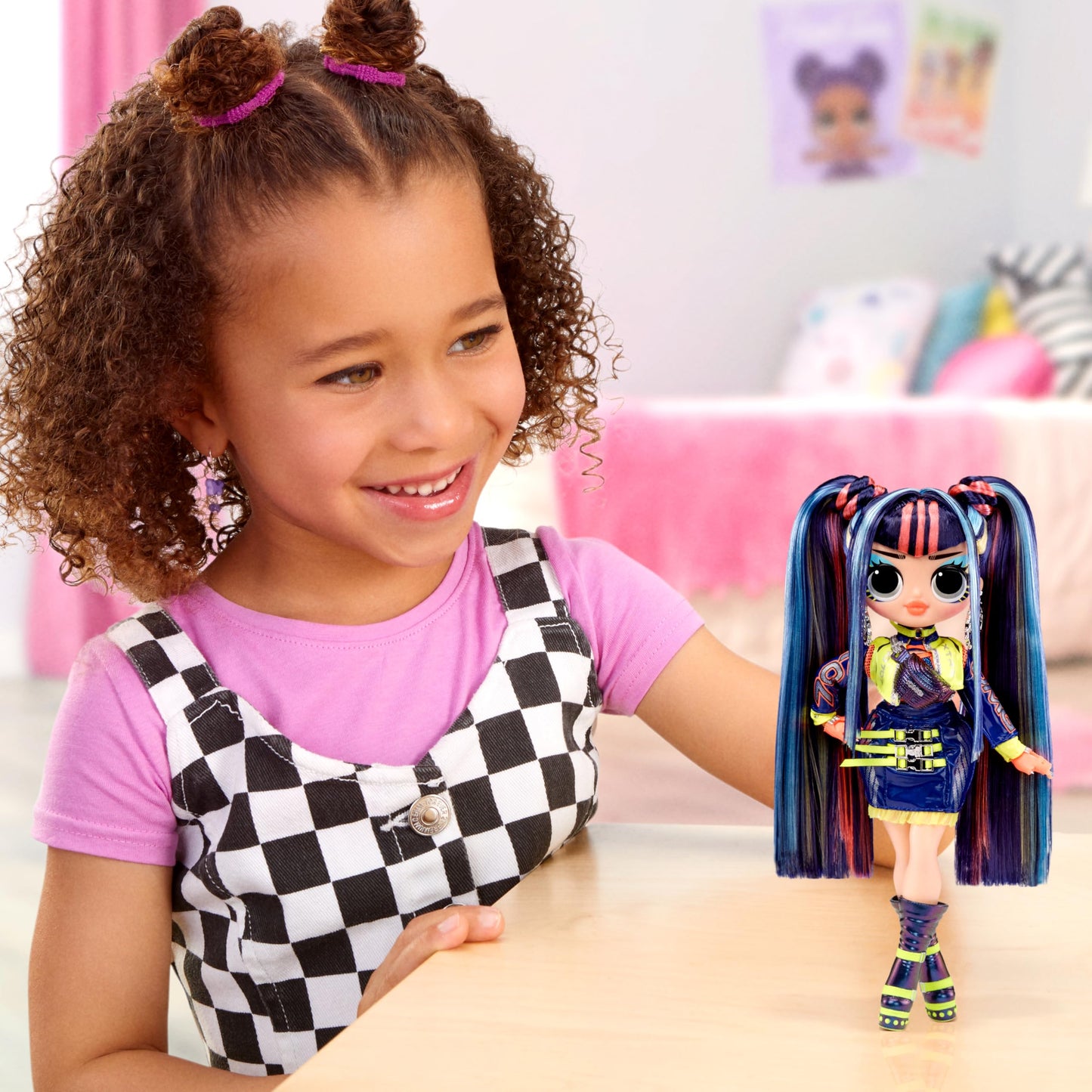 L.O.L. Surprise! O.M.G. Muñeca de Moda - Victory - Incluye muñeca, múltiples sorpresas y fabulosos Accesorios - Edad: 4+ años