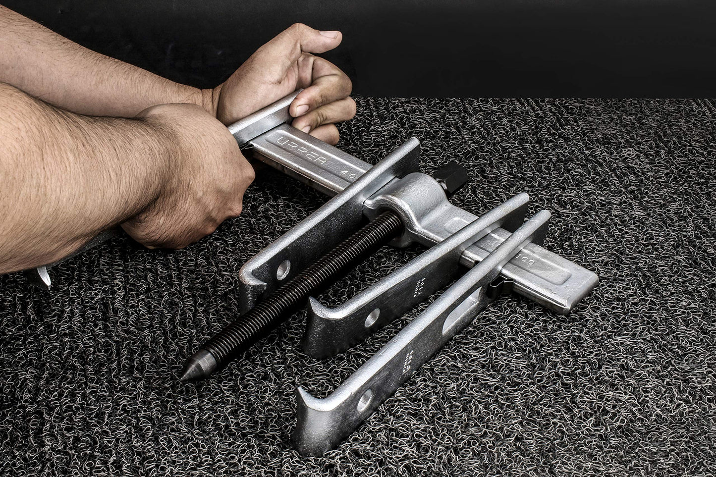 Juego Extractor Urrea 4232SJB 10Ton 8 Piezas Caja Metálica