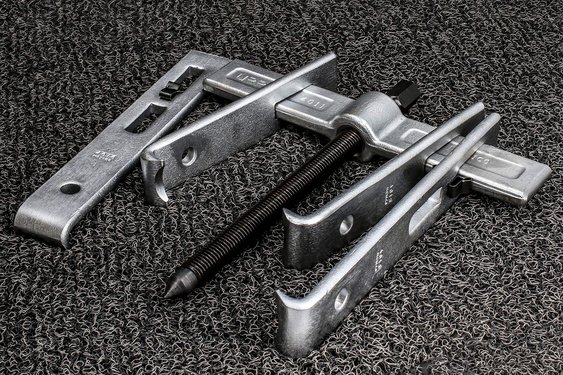 Juego Extractor Urrea 4232SJB 10Ton 8 Piezas Caja Metálica