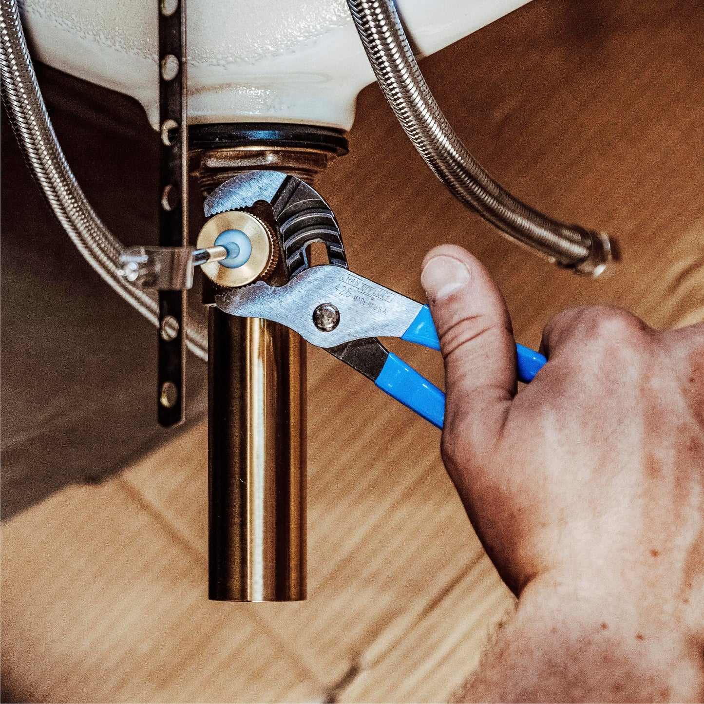 Channellock Juego de 2 alicates de lengüeta y ranura – 9.5 pulgadas, 6.5 pulgadas, alicates de junta de ranura de mandíbula recta | dientes de 90° tratados térmicamente con láser | Forjado de acero de alto carbono | Borde de refuerzo patentado que minimiz