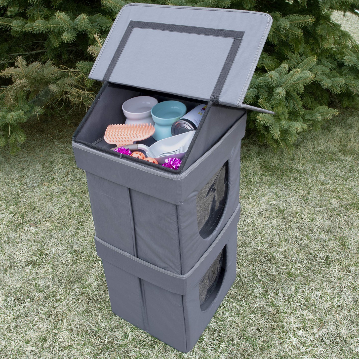 Kitty City Condominio para gatos al aire libre de 2 niveles, cama grande para gato, cubo apilable, cama lavable, casa para gatos interior/condominio, gris (CM-10077-CS01)